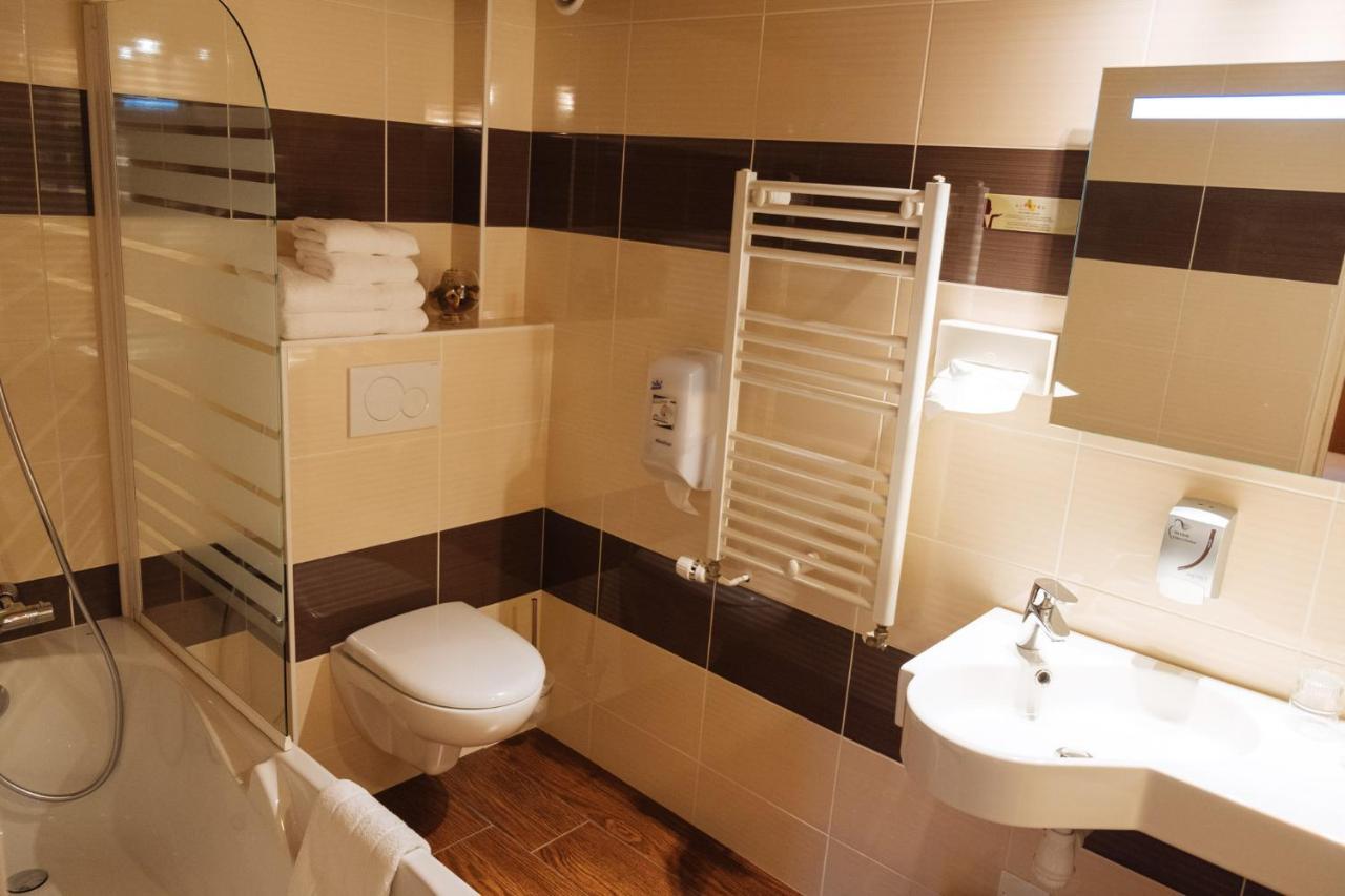 La Chaumiere Roz-Aven Hotel Пон-Авен Екстериор снимка